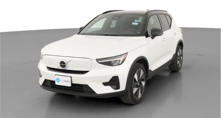Thumbnail: 2024 Volvo XC40 - 1