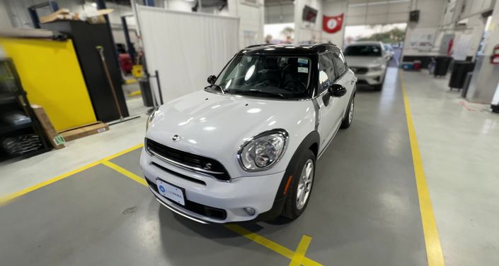 Thumbnail: 2016 MINI Cooper Countryman - 1