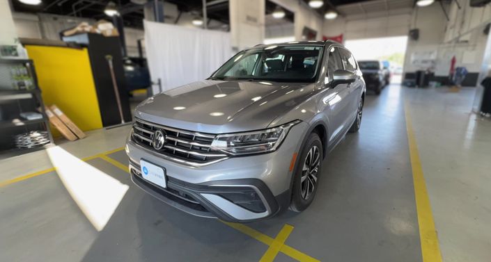 Thumbnail: 2024 Volkswagen Tiguan - 1