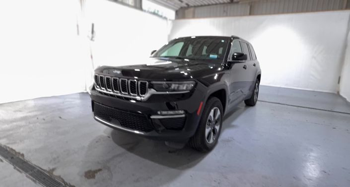 Thumbnail: 2024 Jeep Grand Cherokee - 1