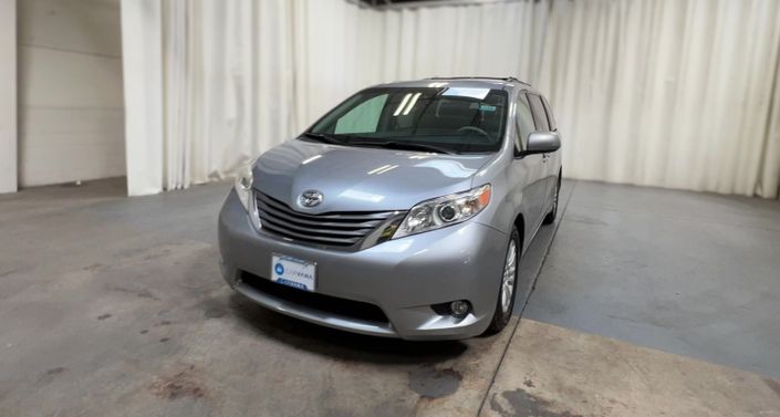 Thumbnail: 2014 Toyota Sienna - 1