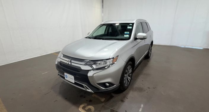 Thumbnail: 2019 Mitsubishi Outlander - 1