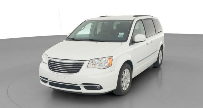 Thumbnail: 2016 Chrysler Town & Country - 1