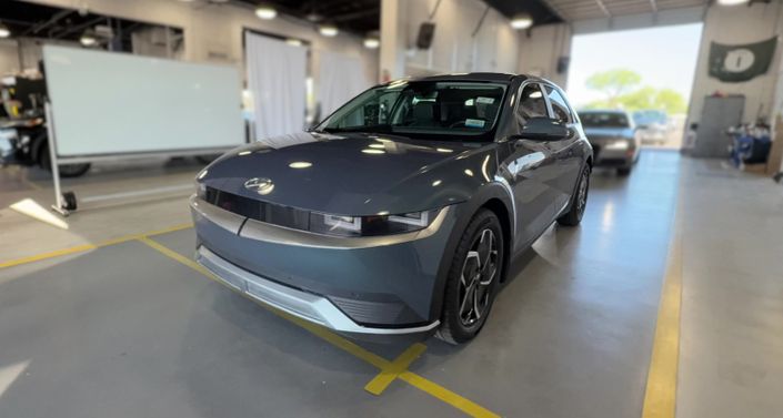Thumbnail: 2022 Hyundai Ioniq 5 - 1