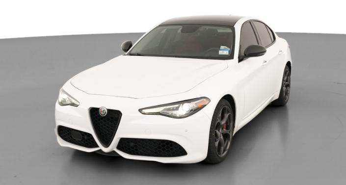 Thumbnail: 2019 Alfa Romeo Giulia - 1