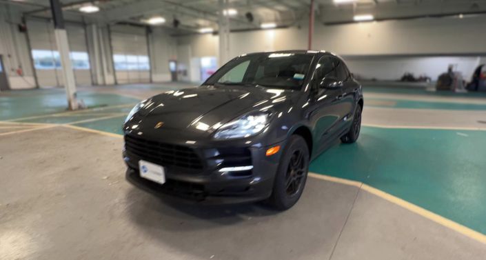 Thumbnail: 2021 Porsche Macan - 1