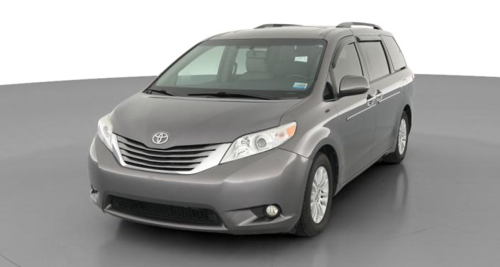 Thumbnail: 2017 Toyota Sienna - 1