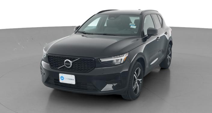 2024 Volvo XC40 B5 Core -
                  Lorain, OH