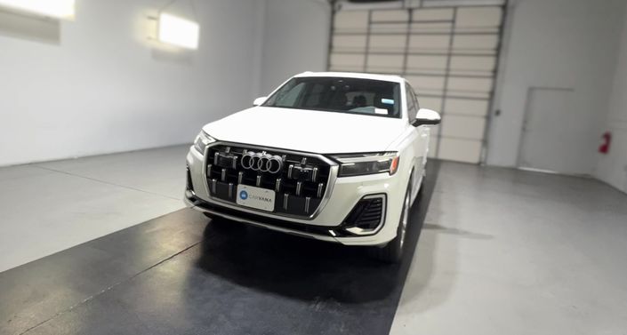 Thumbnail: 2025 Audi Q7 - 1