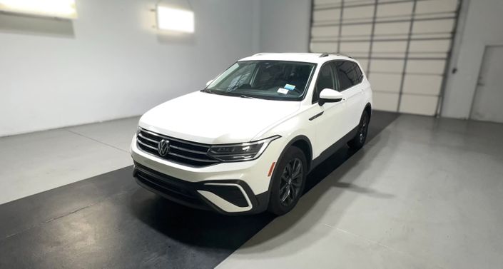 Thumbnail: 2024 Volkswagen Tiguan - 1