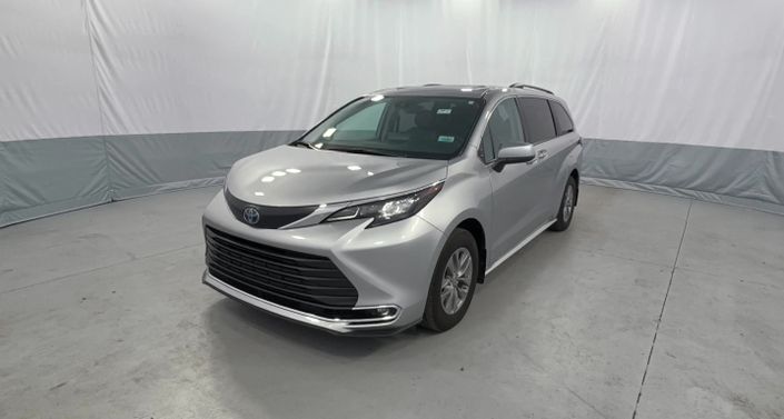 Thumbnail: 2024 Toyota Sienna - 1