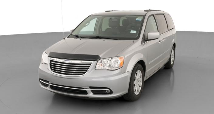Thumbnail: 2015 Chrysler Town & Country - 1