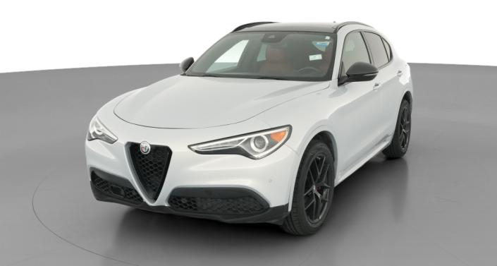 Thumbnail: 2020 Alfa Romeo Stelvio - 1