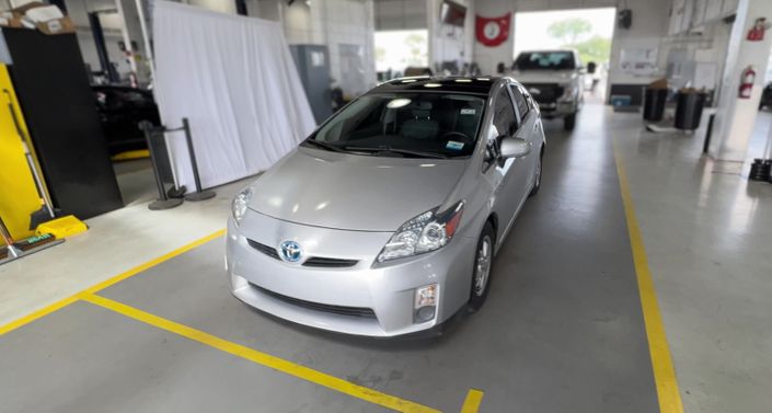 Thumbnail: 2010 Toyota Prius - 1