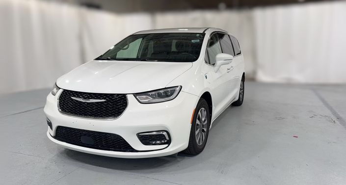 Thumbnail: 2022 Chrysler Pacifica - 1