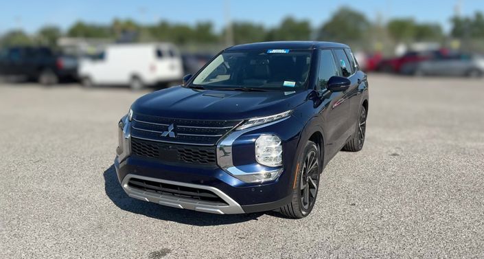 Thumbnail: 2024 Mitsubishi Outlander - 1