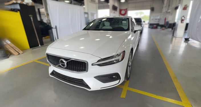 Thumbnail: 2021 Volvo S60 - 1