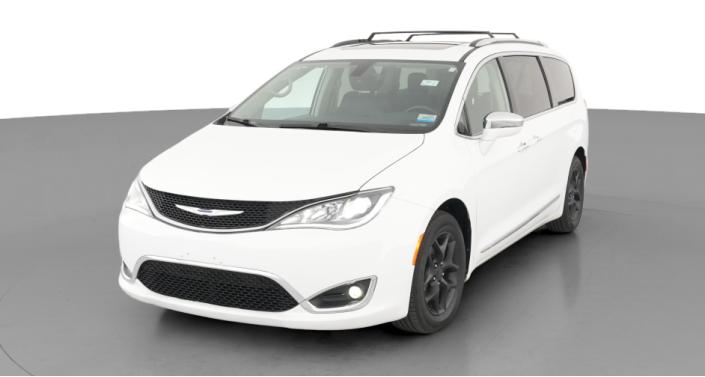 Thumbnail: 2018 Chrysler Pacifica - 1