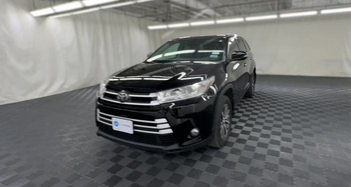 Thumbnail: 2017 Toyota Highlander - 1