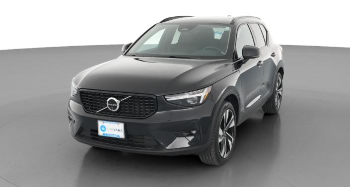 Thumbnail: 2024 Volvo XC40 - 1