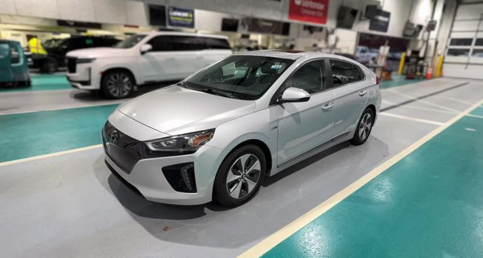 Thumbnail: 2019 Hyundai Ioniq - 1