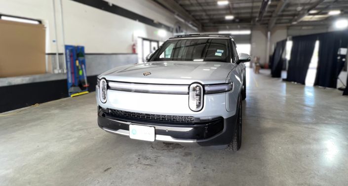 Thumbnail: 2025 Rivian R1S - 1