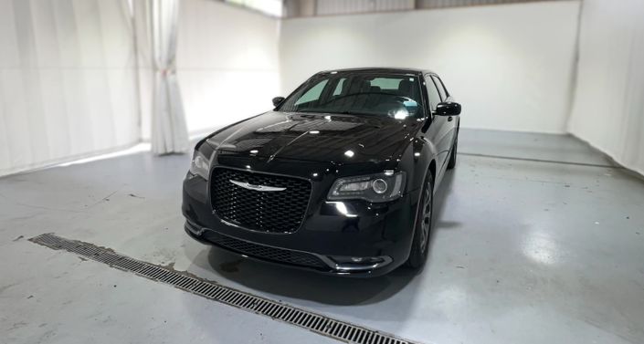 Thumbnail: 2016 Chrysler 300 - 1