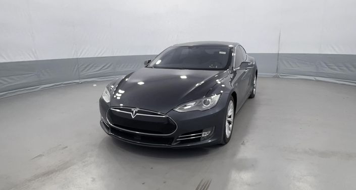Thumbnail: 2015 Tesla Model S - 1