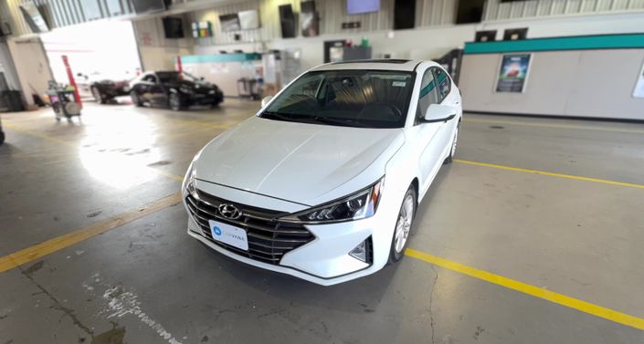 Thumbnail: 2019 Hyundai Elantra - 1