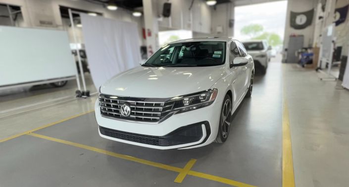Thumbnail: 2020 Volkswagen Passat - 1
