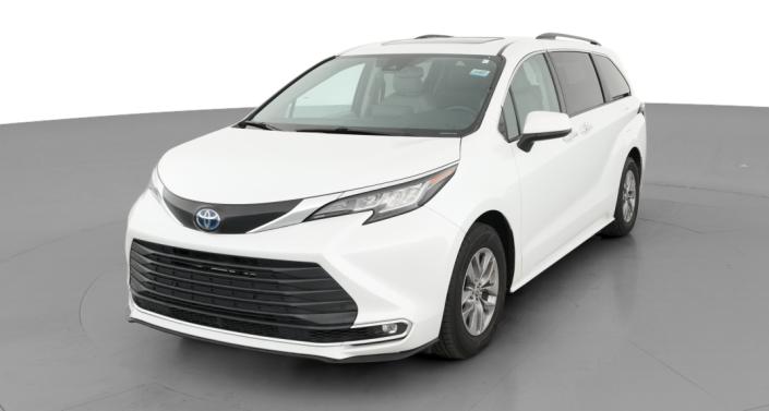 Thumbnail: 2022 Toyota Sienna - 1