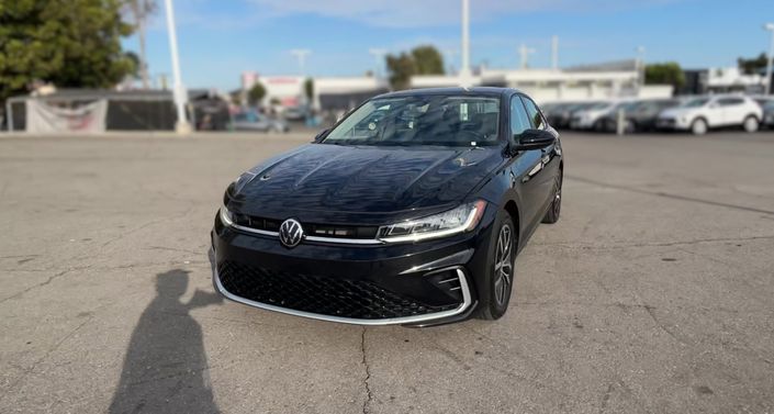 Thumbnail: 2025 Volkswagen Jetta - 1