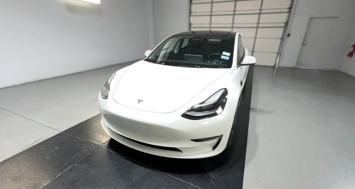 Thumbnail: 2023 Tesla Model 3 - 1