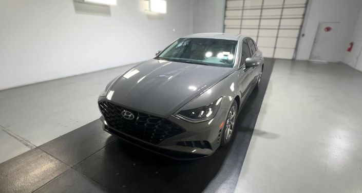 Thumbnail: 2022 Hyundai Sonata - 1