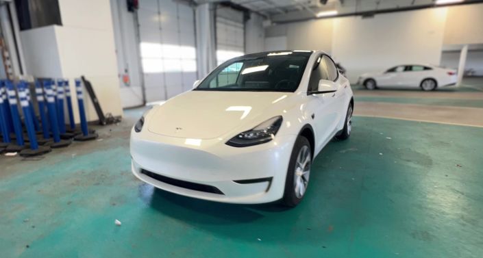 Thumbnail: 2023 Tesla Model Y - 1