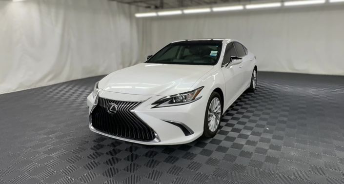 Thumbnail: 2019 Lexus ES - 1