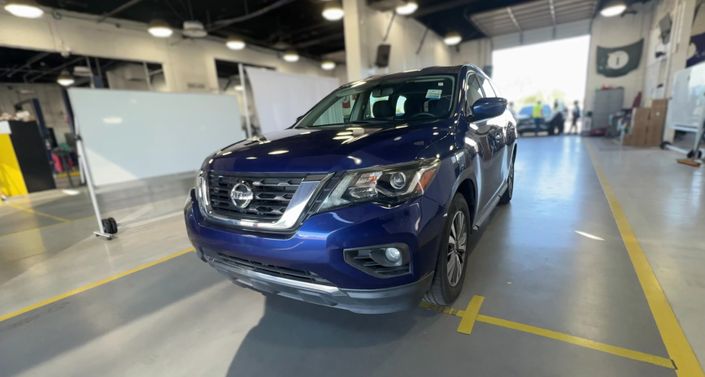 Thumbnail: 2017 Nissan Pathfinder - 1