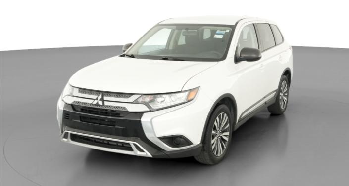 Thumbnail: 2020 Mitsubishi Outlander - 1