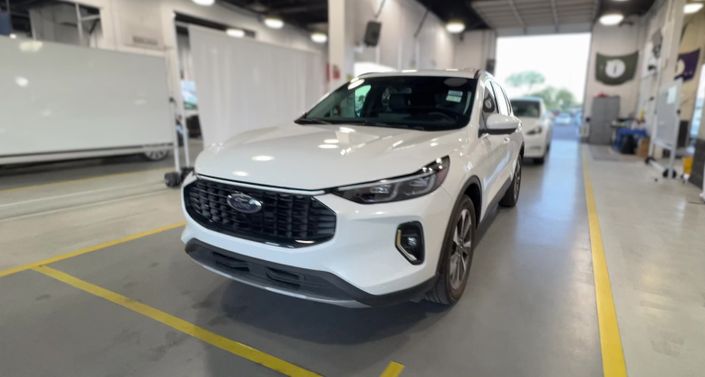 Thumbnail: 2023 Ford Escape - 1