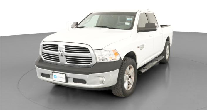 Thumbnail: 2019 RAM 1500 Classic - 1