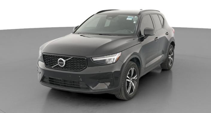 Thumbnail: 2024 Volvo XC40 - 1