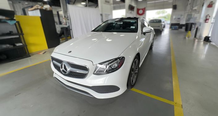 Thumbnail: 2019 Mercedes-Benz E-Class - 1