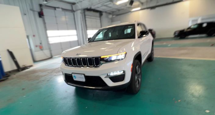 Thumbnail: 2023 Jeep Grand Cherokee - 1