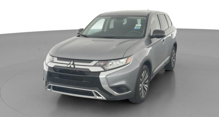 Thumbnail: 2019 Mitsubishi Outlander - 1