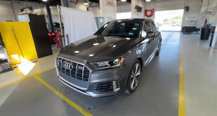 Thumbnail: 2021 Audi Q7 - 1