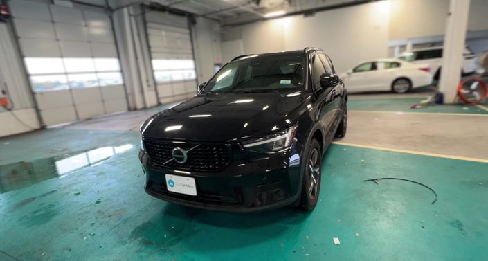 2024 Volvo XC40 B5 Core -
                  Manville, NJ
