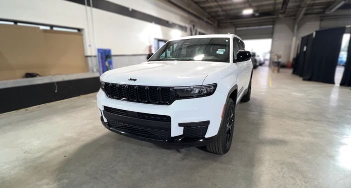 Thumbnail: 2024 Jeep Grand Cherokee L - 1