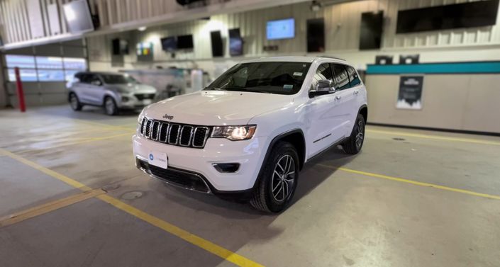 Thumbnail: 2018 Jeep Grand Cherokee - 1