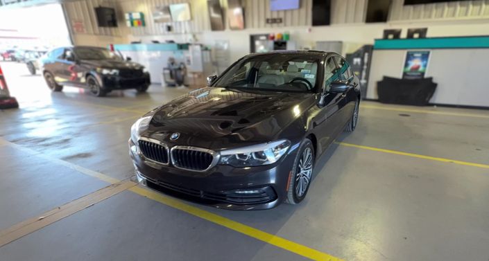 Thumbnail: 2018 BMW 5 Series - 1