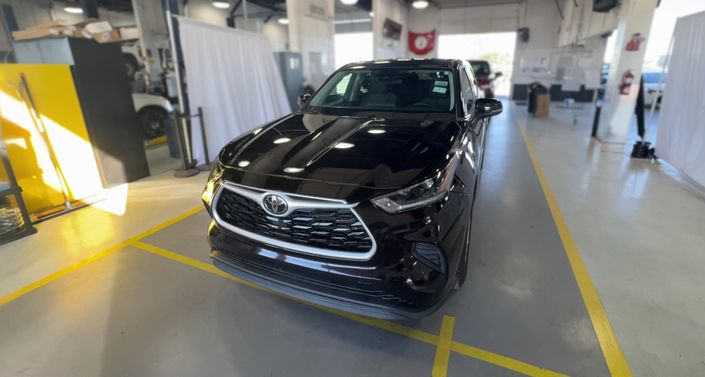 Thumbnail: 2021 Toyota Highlander - 1